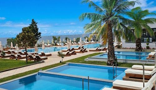 Junior Suite with Private Pool