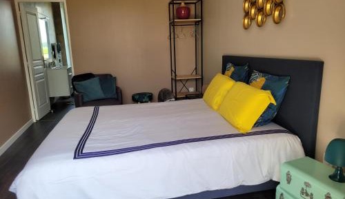 Double Room with Private Bathroom