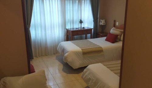 Twin Room with Private Bathroom