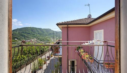 Superior One-Bedroom Apartment with Balcony
