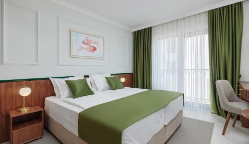 Double or Twin Room with Extra Bed