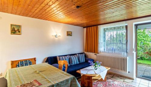 Superior One-Bedroom Apartment