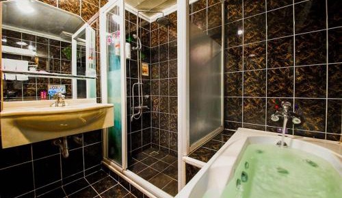 Quadruple Room with Bath