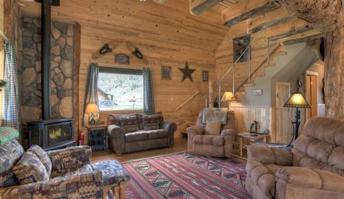 Four-Bedroom Holiday Home