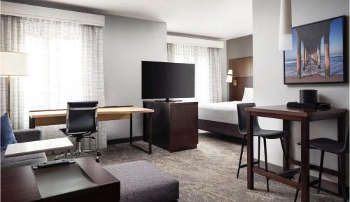 King Studio with Sofa Bed