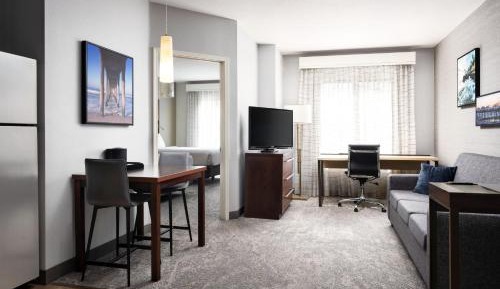 One Bedroom 2 Queens with Sofa Bed Suite
