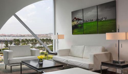 Gold Suite, Club lounge access, 1 Bedroom Suite, 1 King