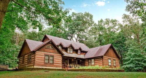 Five-Bedroom Holiday Home