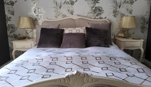 King Room with Mountain View