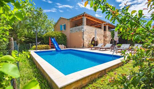Six-Bedroom Villa 