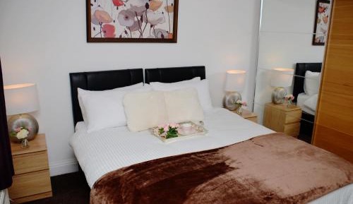 Double Room with Private Bathroom