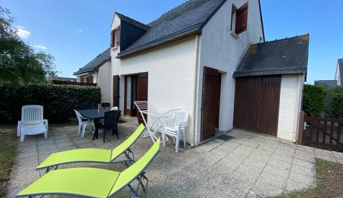 Two-Bedroom Holiday Home