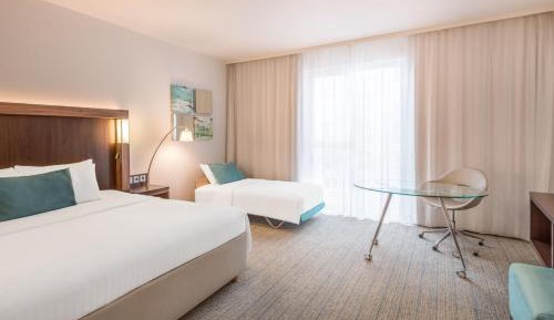Larger Guest room, 1 King