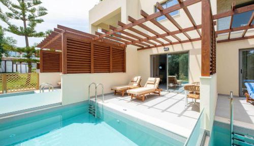 Bungalow - Water Front 