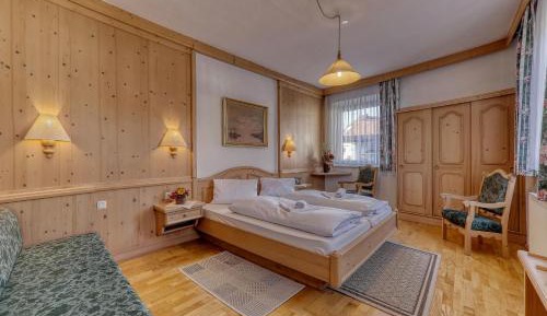 Double or Twin Room with City View