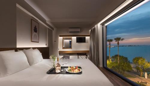 Superior Suite with Sea View