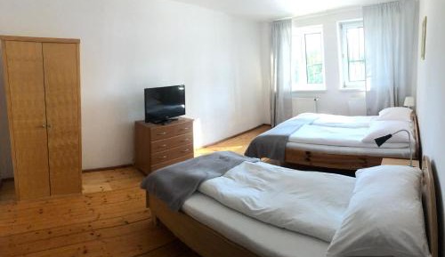 Economy Quadruple Room