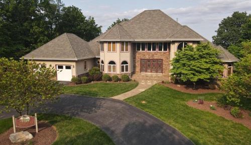 Four-Bedroom Holiday Home