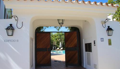 Private Collection Two-Bedroom Apartment (4 Adults)