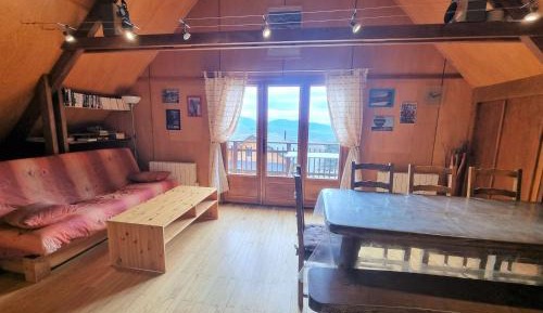 Chalet (5 Adults)