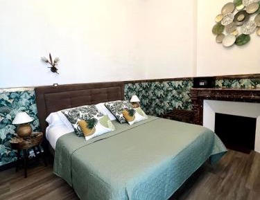 Deluxe Comfort Room