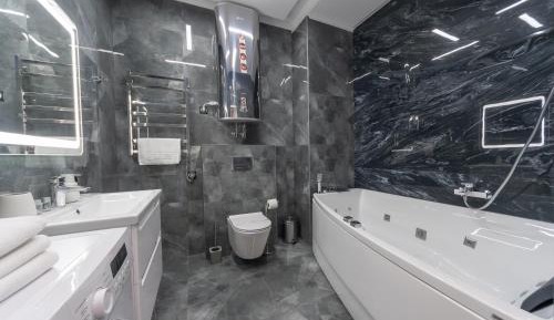 King Suite with Spa Bath