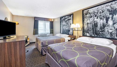 Queen Room with Two Queen Beds - Non-Smoking