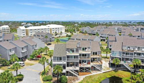 Three-Bedroom Townhouse