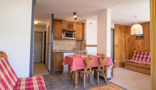 Apartment (4 Adults)