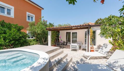 One-Bedroom Villa