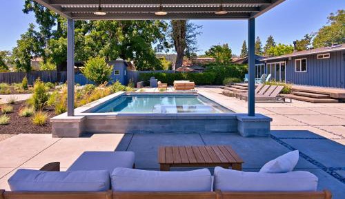 Two-Bedroom Holiday Home