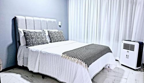 Double or Twin Room with Mountain View