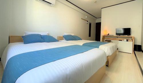 Twin Room with Bathroom