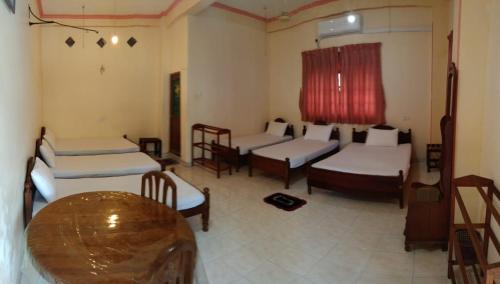 6-Bed Mixed Dormitory Room