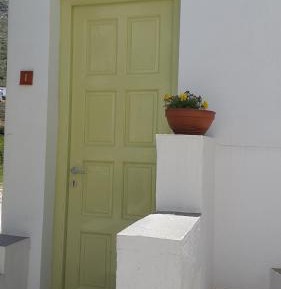Studio (2 Adults)