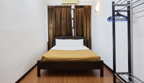 Standard Double Room with Shared Bathroom