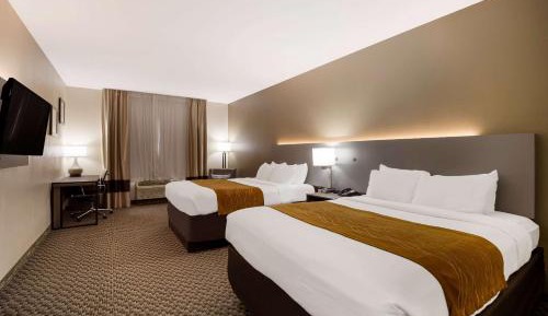 Queen Room with Two Queen Beds - Non-Smoking