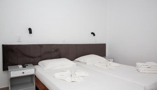 Standard Triple Room with Sea View