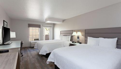 Queen Room with Two Queen Beds and Balcony - Non-Smoking