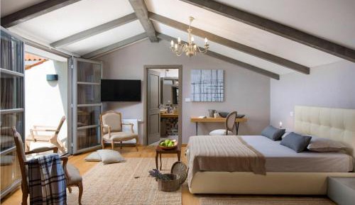 Four-Bedroom Holiday Home