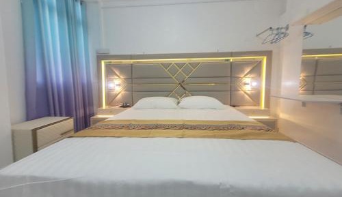 Double Room with Private Bathroom