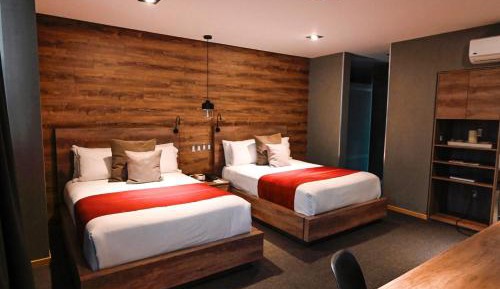 Deluxe Queen Room with Two Queen Beds