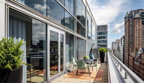 Extreme WOW, Suite, 1 King, Balcony
