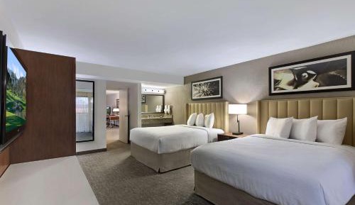 Suite with Two Queen Beds - Non-Smoking