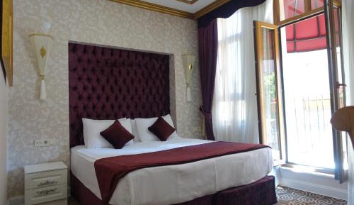 Suite with Balcony