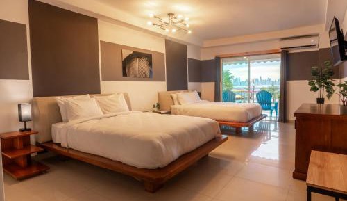 Deluxe Double Room with Balcony and City View