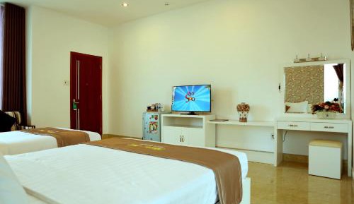 Triple Room with City View