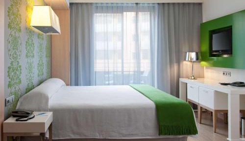 King Guest Room with Balcony