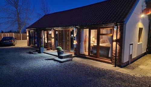 Deluxe Double Room with Shower