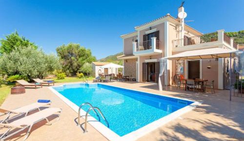  Villa with Private Pool